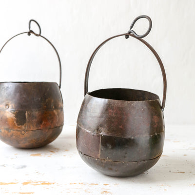 Hanging Iron Pot