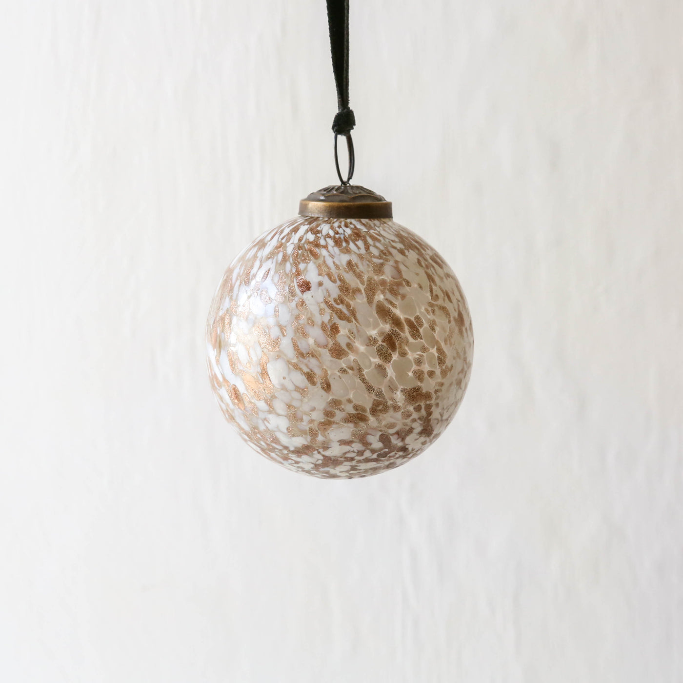 7cm Blown Speckled Glass Bauble - White/Gold