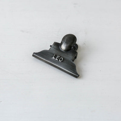 Sturdy Triangle Clip