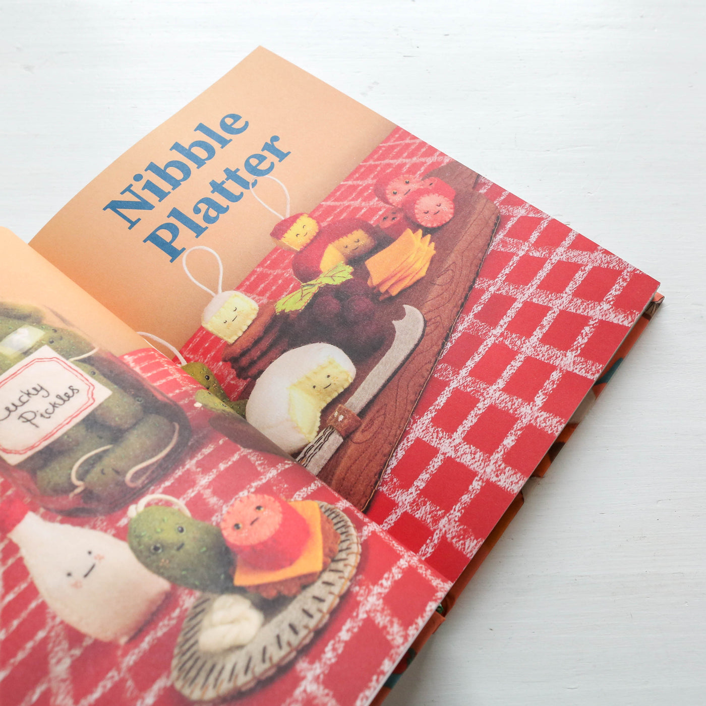 Trinkets : Felt foods to sew and love