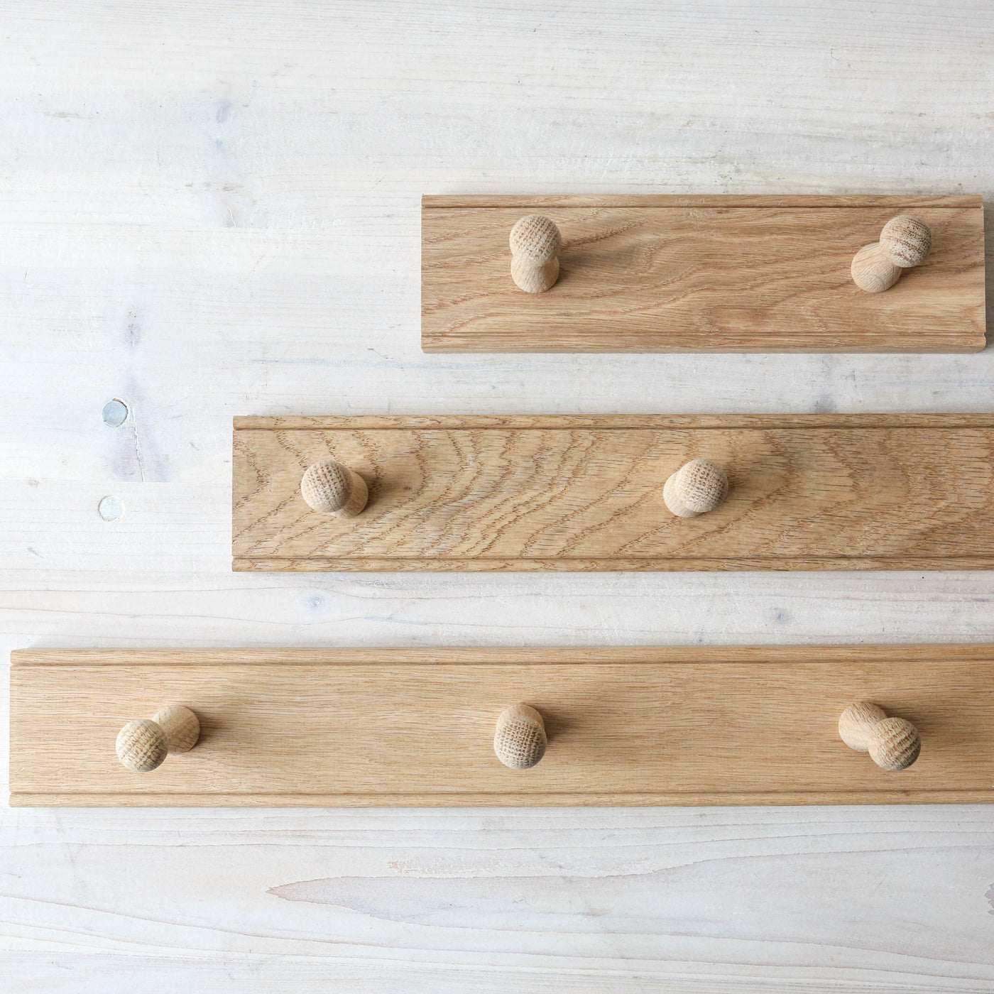 Oak Shaker Peg Rail - 2 Pegs