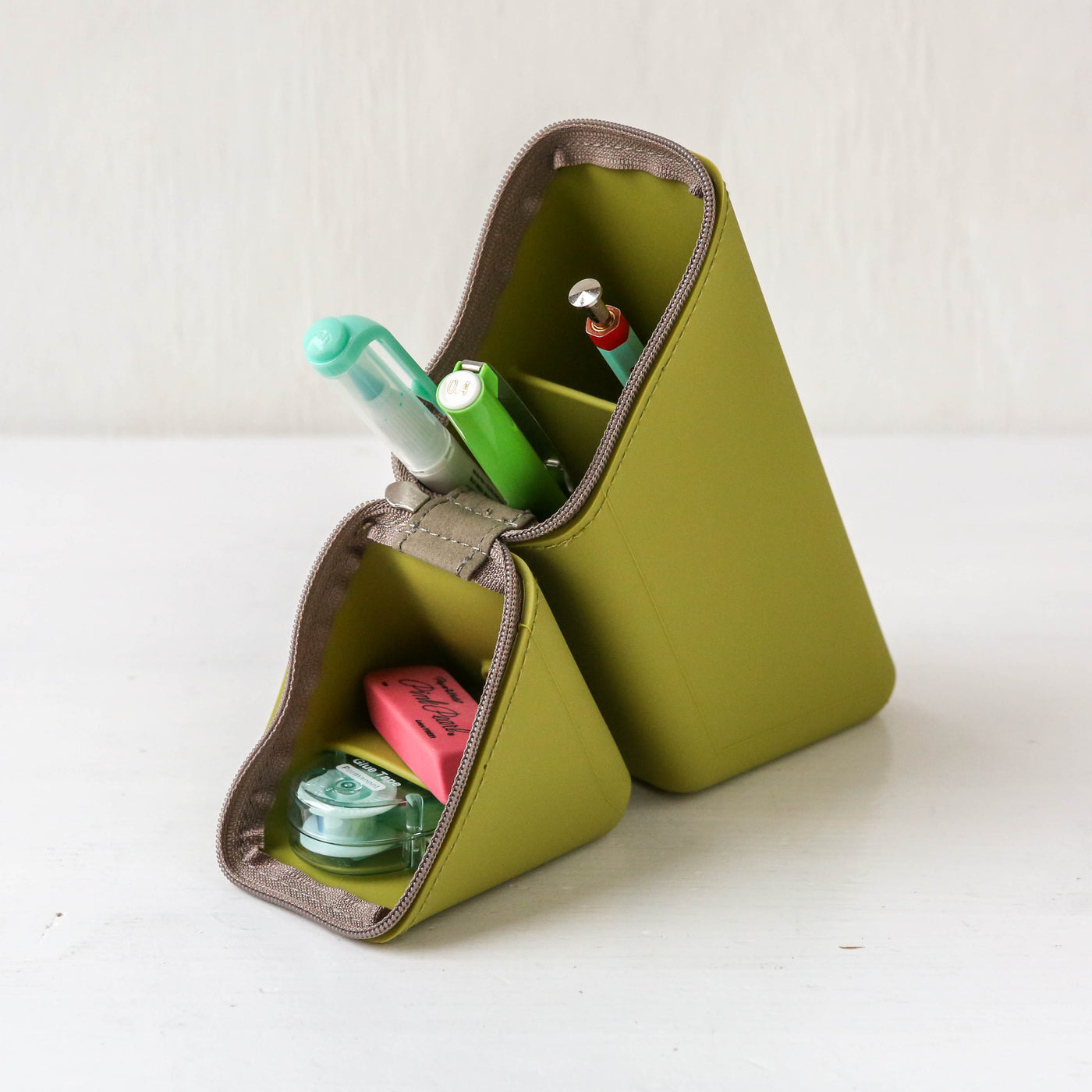 Sonic Portable Pen Stand Pencil Case by Kakusta