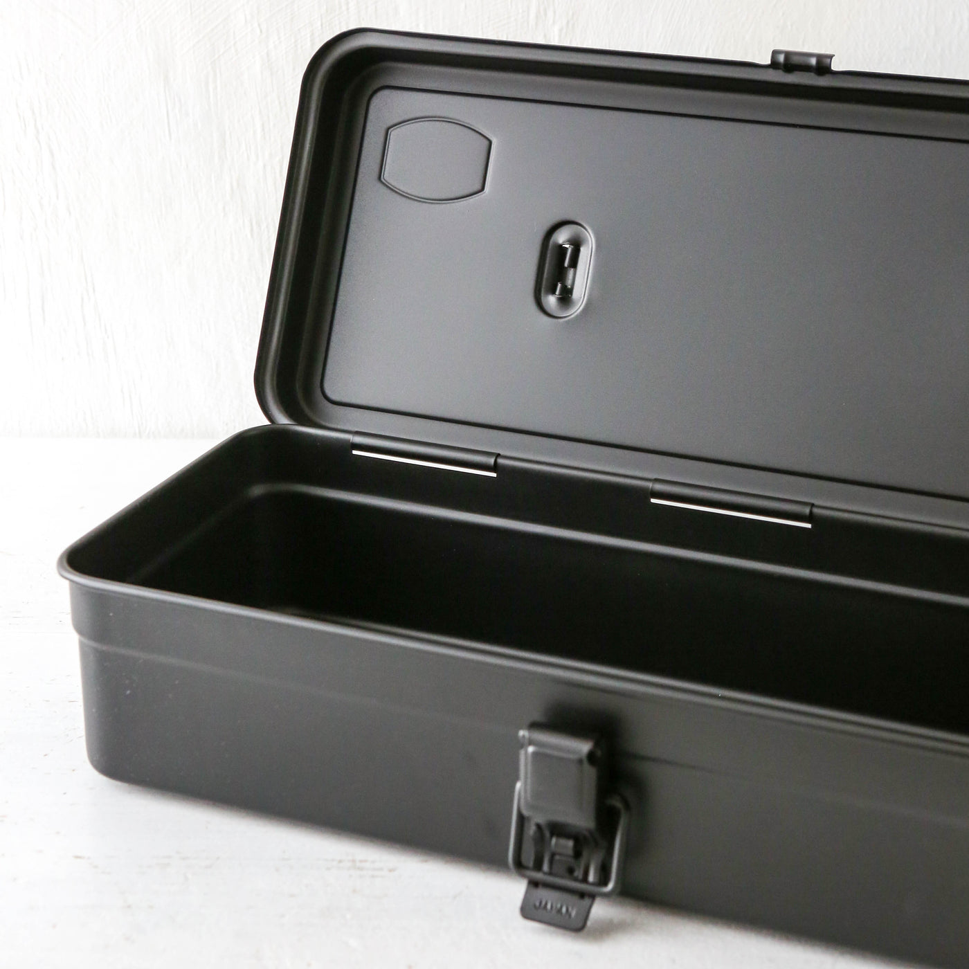 TOYO T-320 Steel Case - Black
