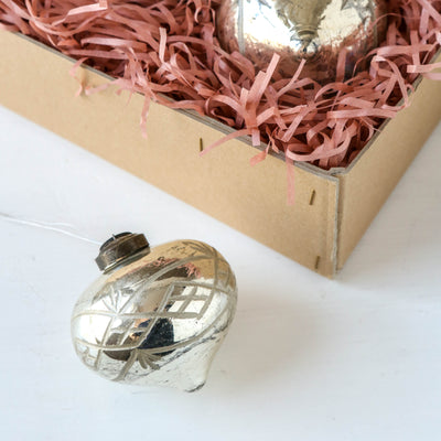 7cm Etched Onion Bauble - Antique Silver