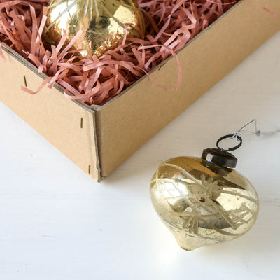 7cm Etched Onion Bauble - Antique Gold