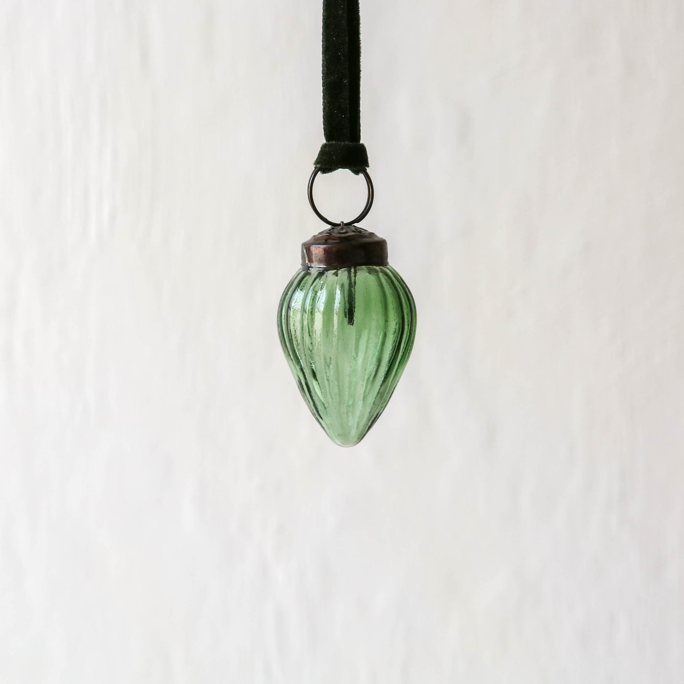 5cm Ribbed Gourd Glass Bauble - Green
