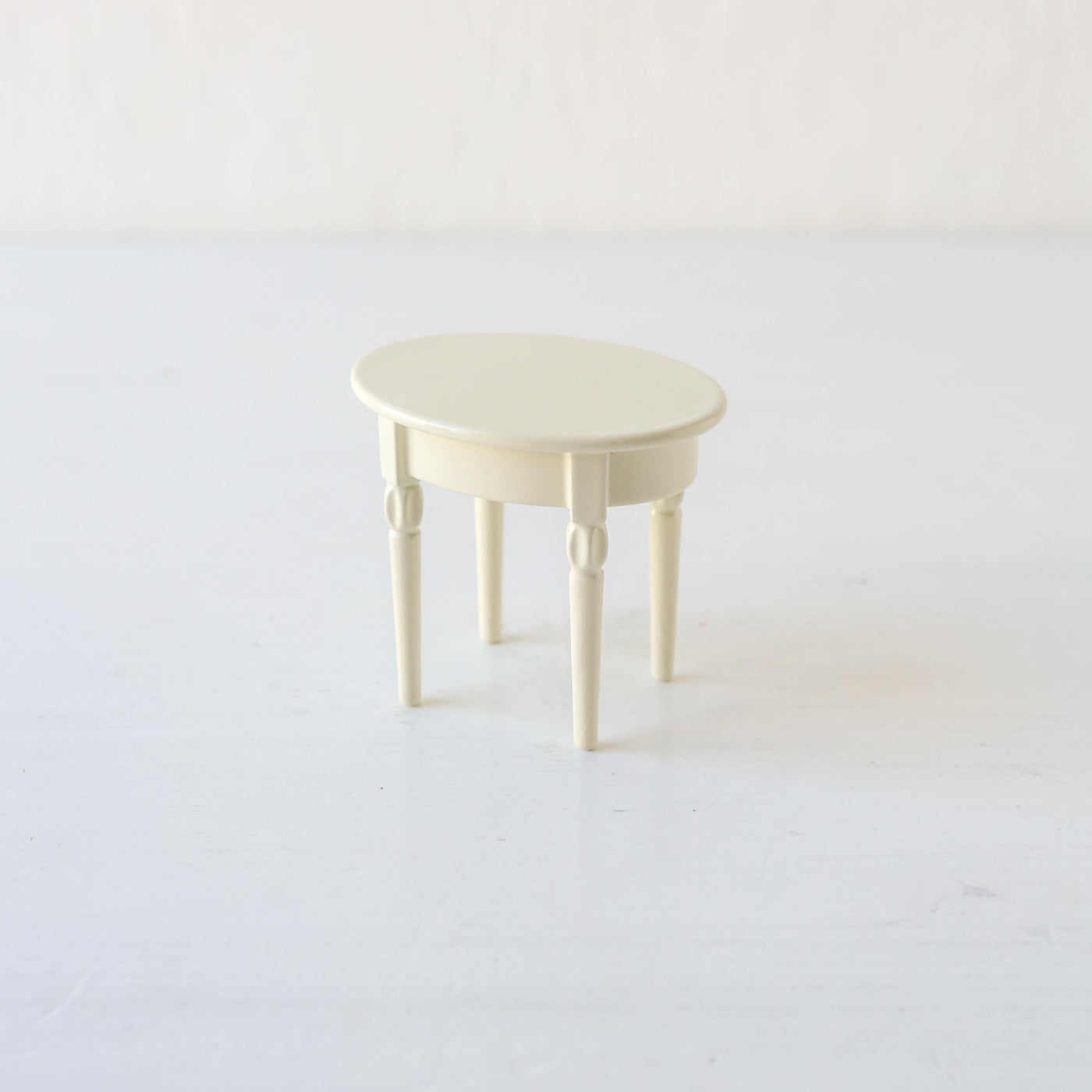 Maileg Mouse Vintage Side Table - Off White