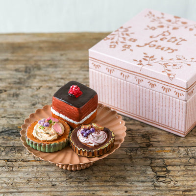 Maileg Mini Cakes & Cakestand