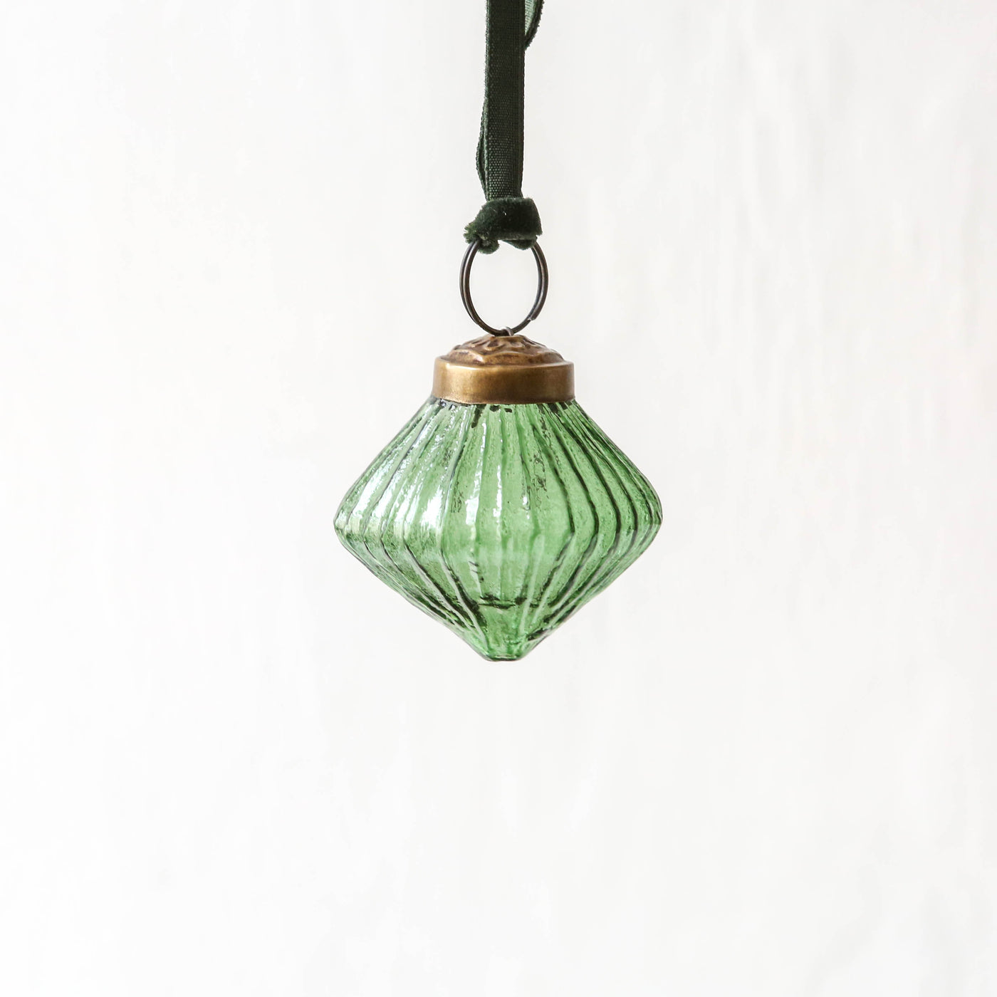 5.5cm Ribbed Glass Lantern Bauble - Green