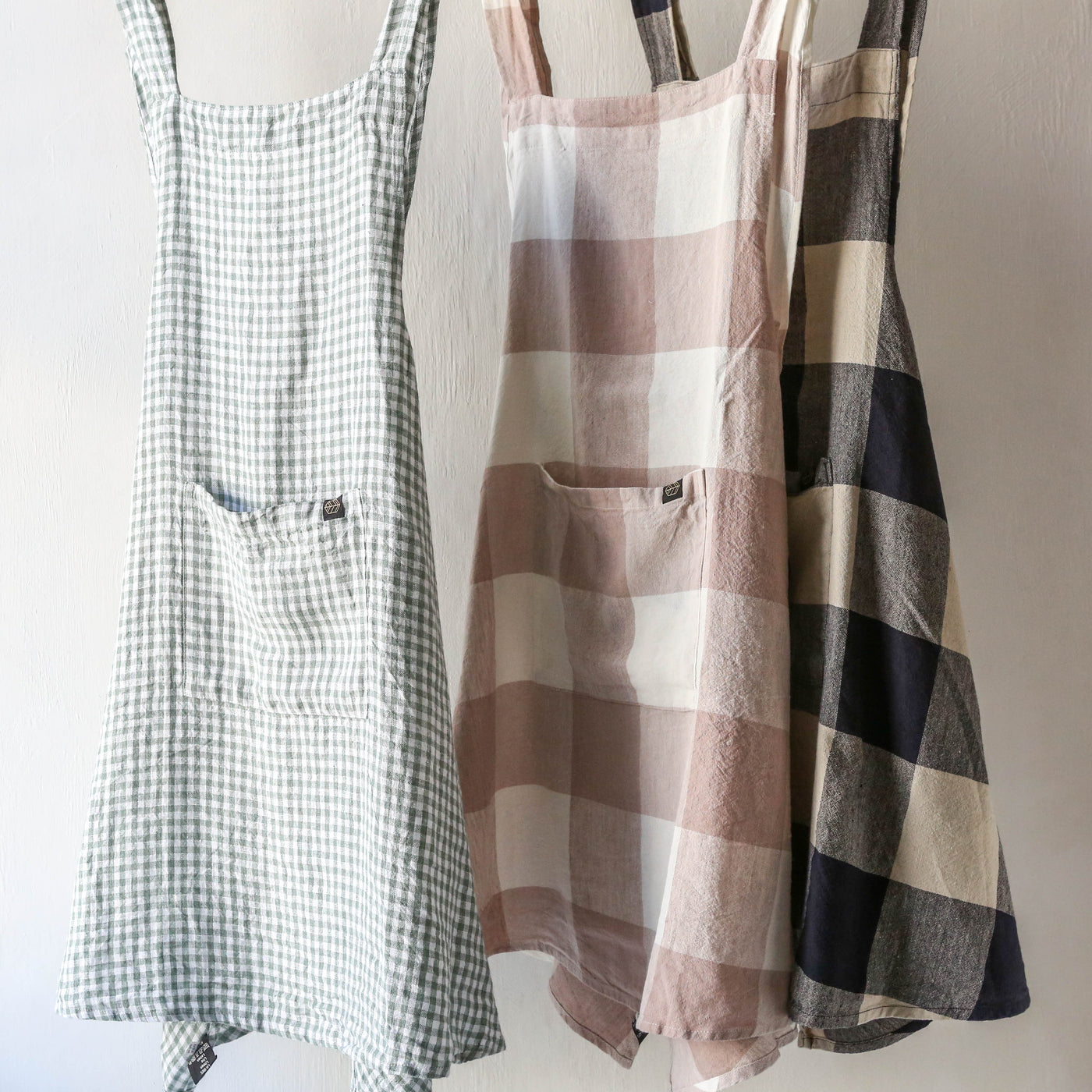 Linen Cotton Crossback Apron - Pink Gingham