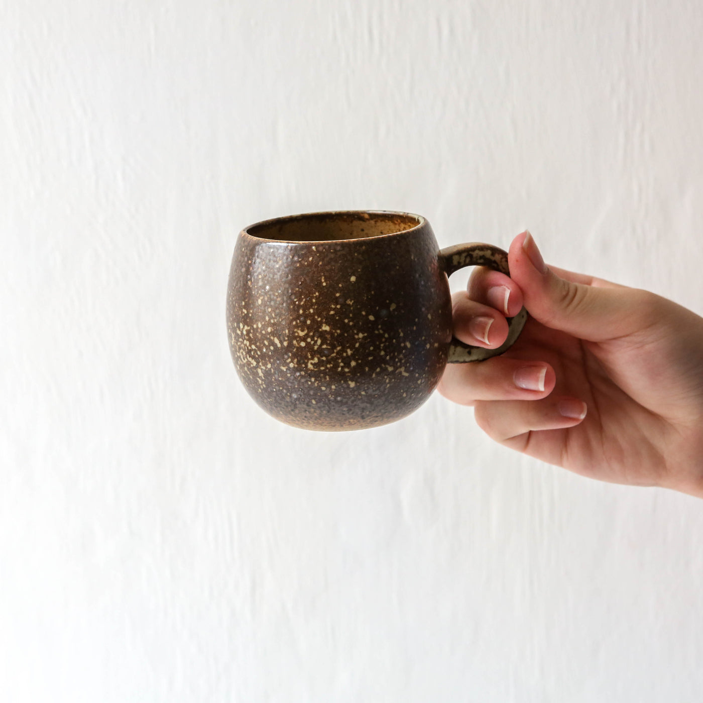 Pair of Pleasing Vintage Cups - Design 1
