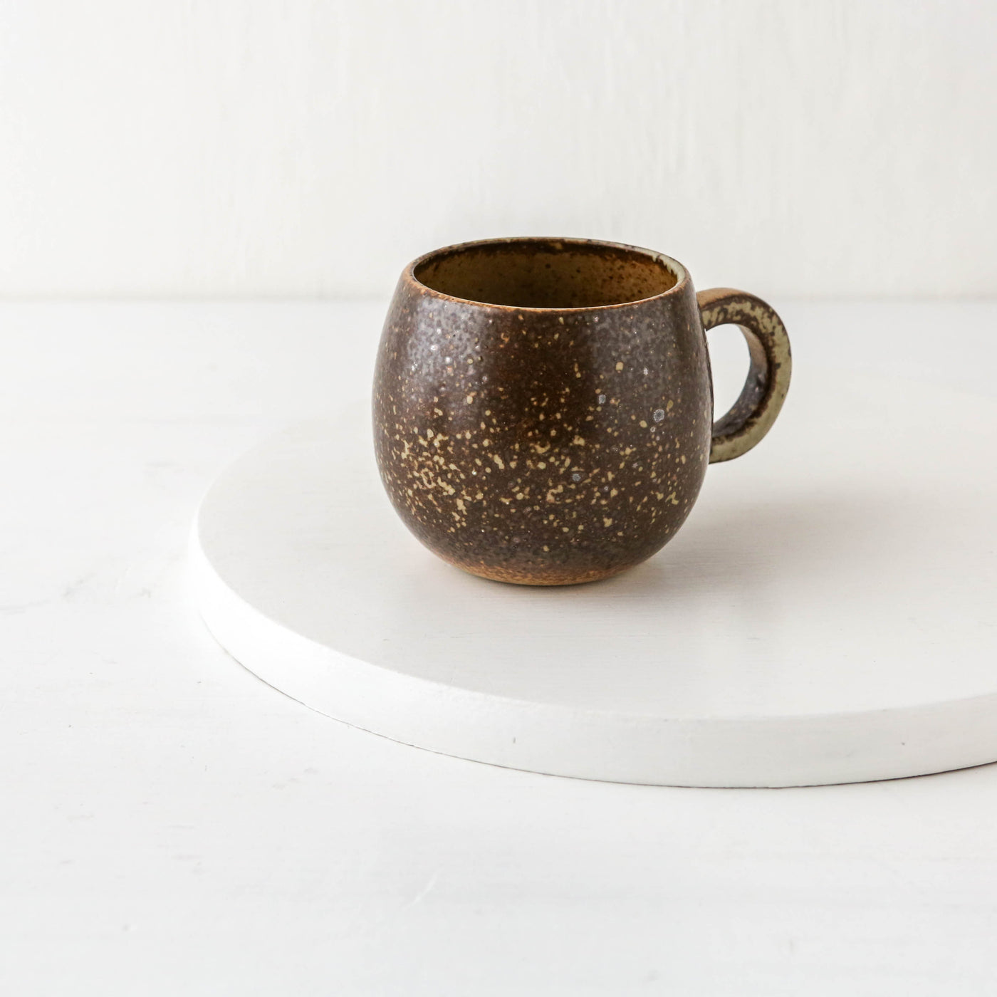 Pair of Pleasing Vintage Cups - Design 1