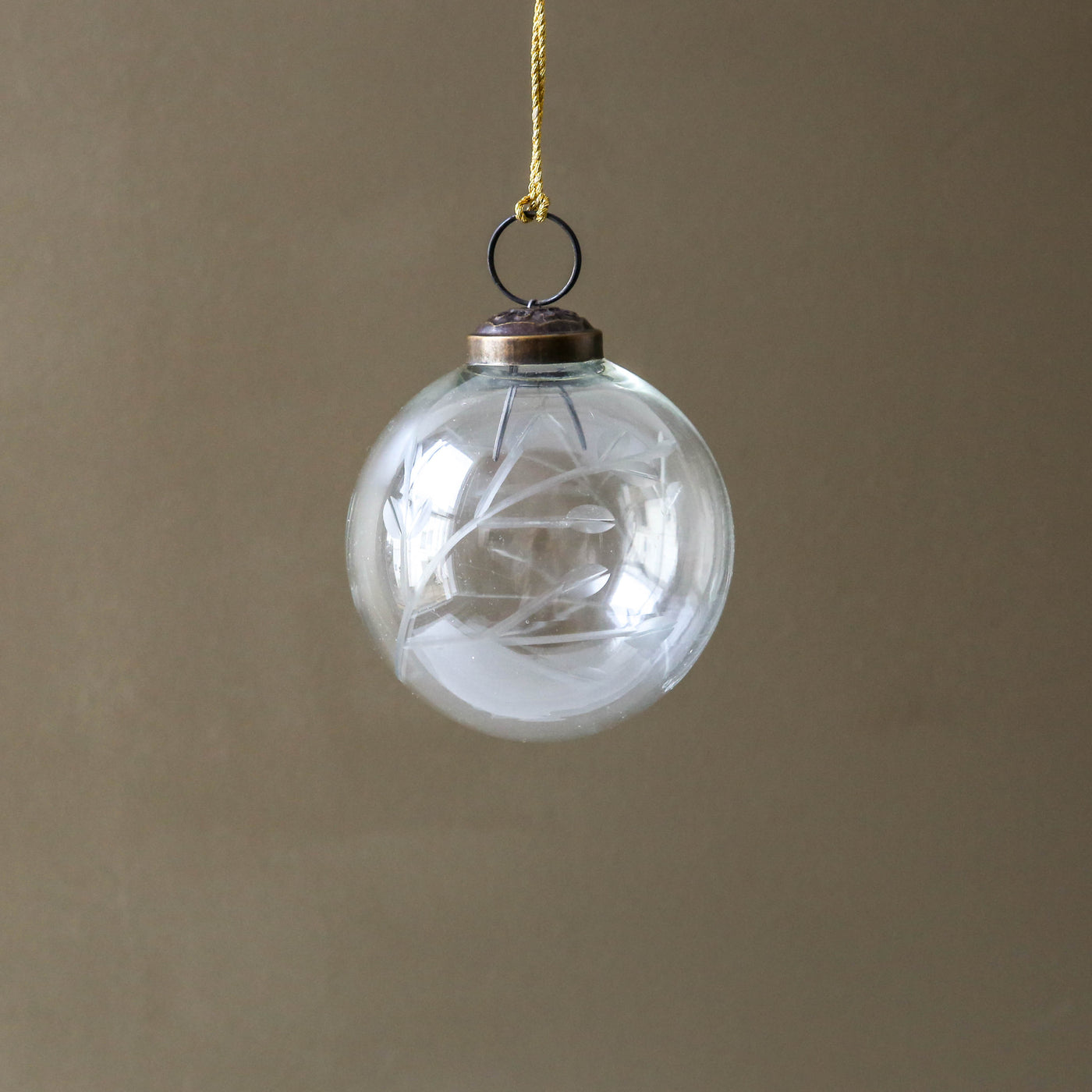 8cm Clear Glass Bauble with Etched Branch Design