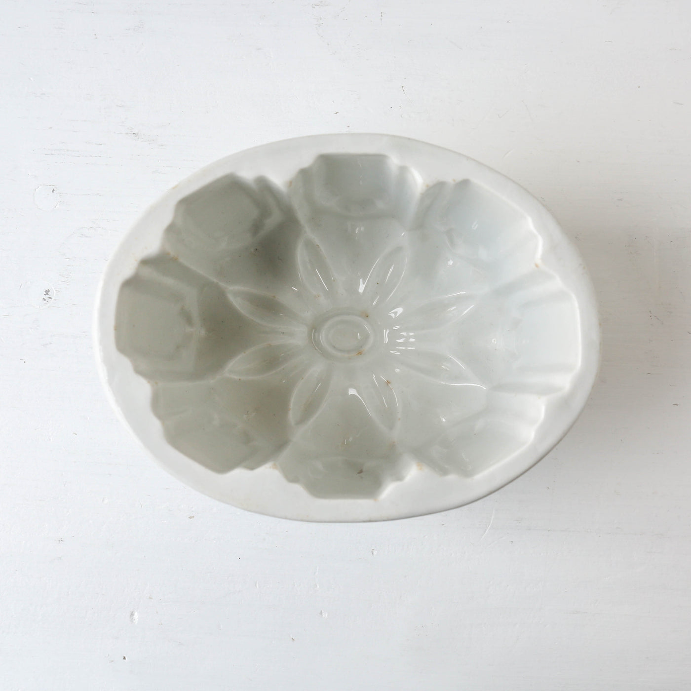 Vintage Ceramic Jelly Mould - Flower Design