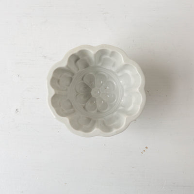 Vintage Ceramic Jelly Mould - Flower Design