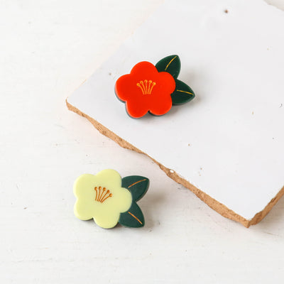 Abstract Primrose Resin Flower Brooch