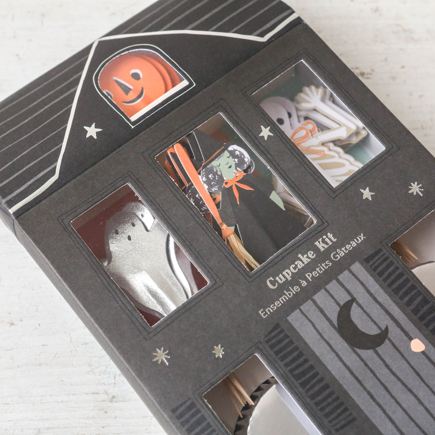 It's Halloween! Cupcake Kit