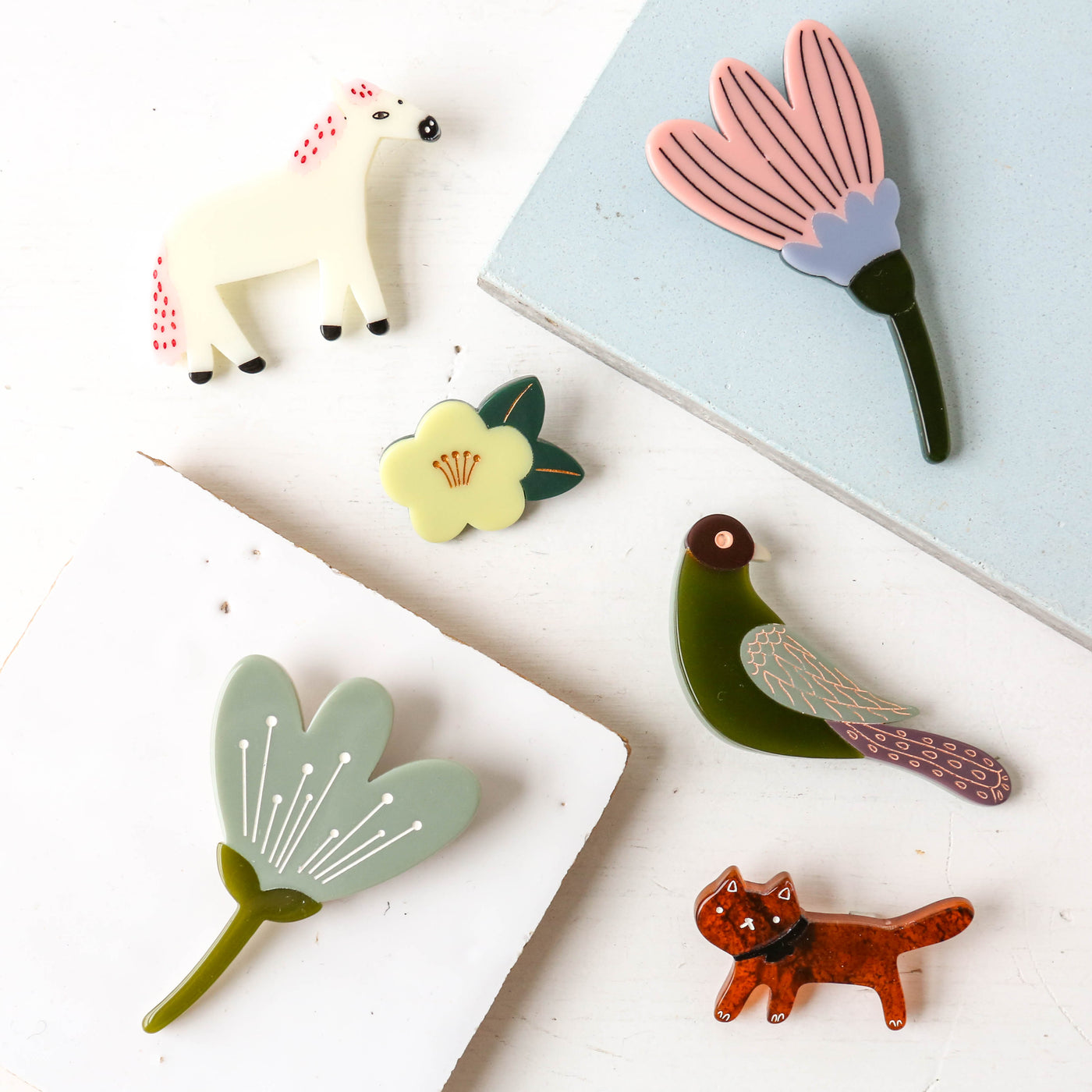 Peach Snail Resin Brooch