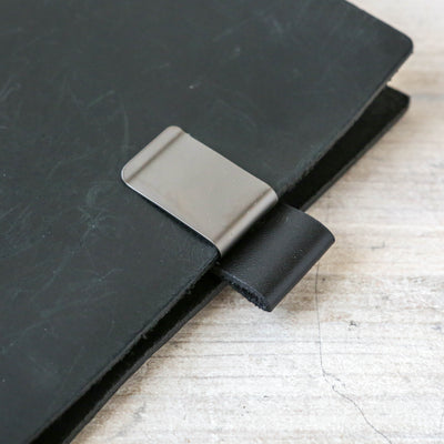 TRAVELER'S Notebook Black Pen Holder Medium