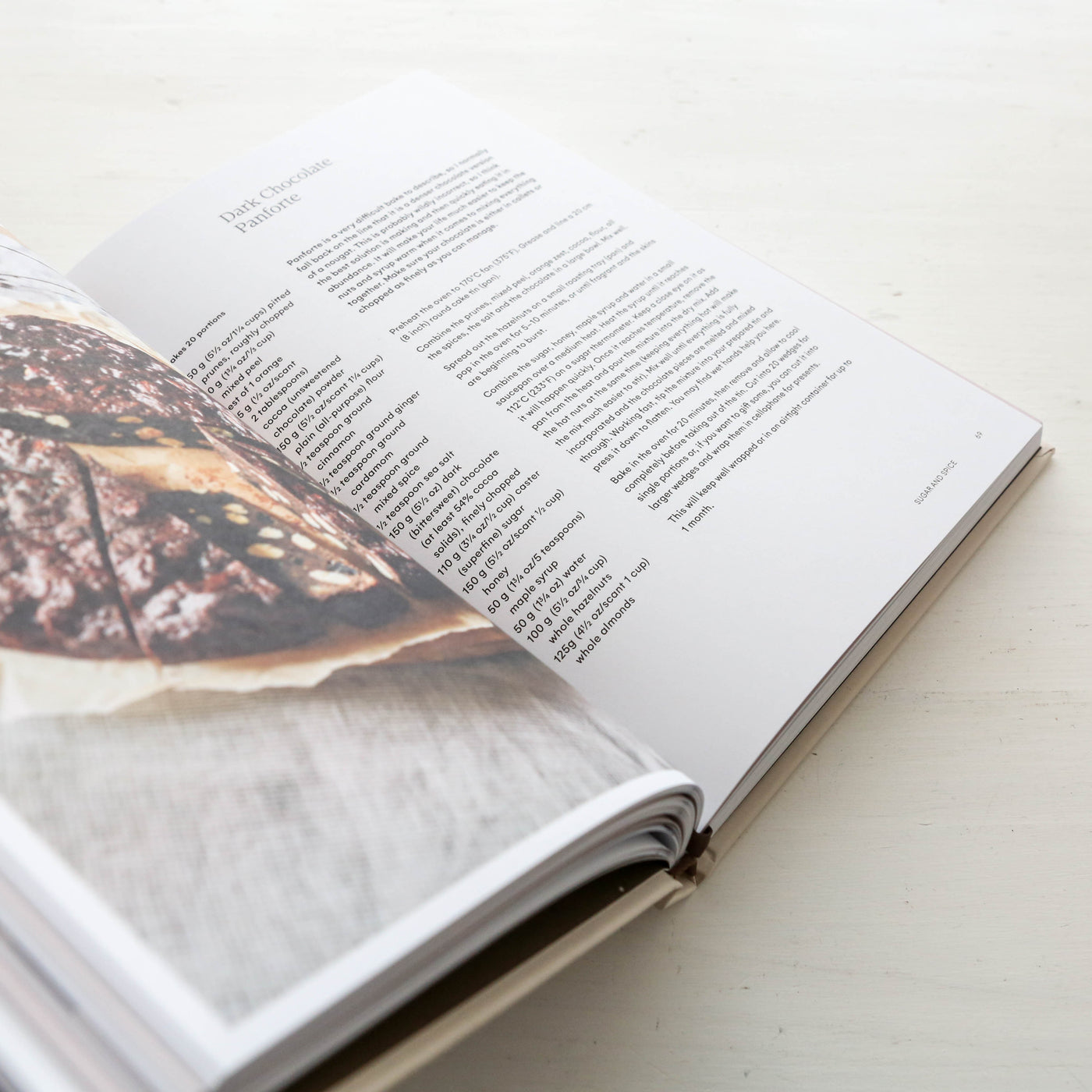 Winter in the Highlands : Eating, Drinking and Celebrating in Scotland