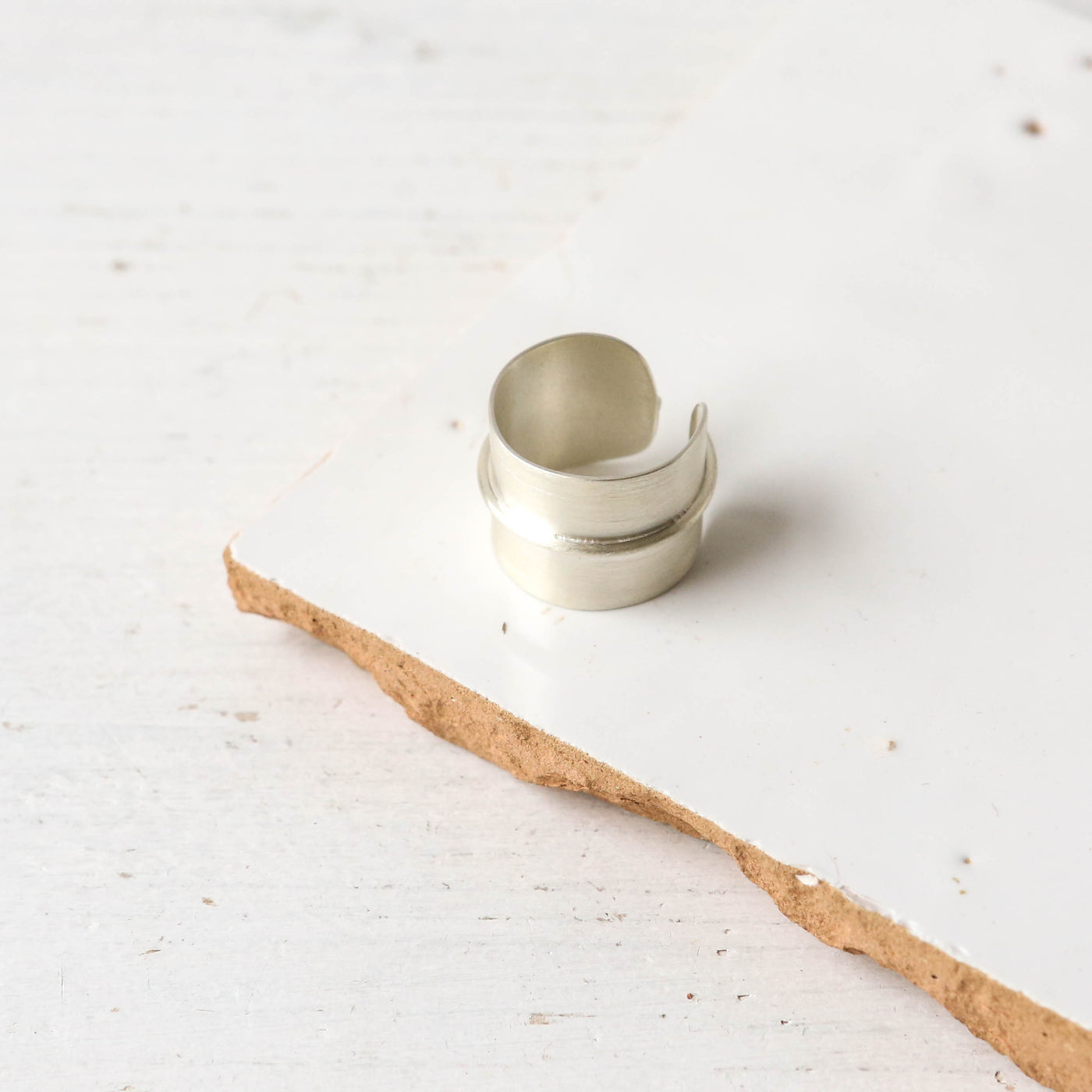 Statement Ridge Gap Ring