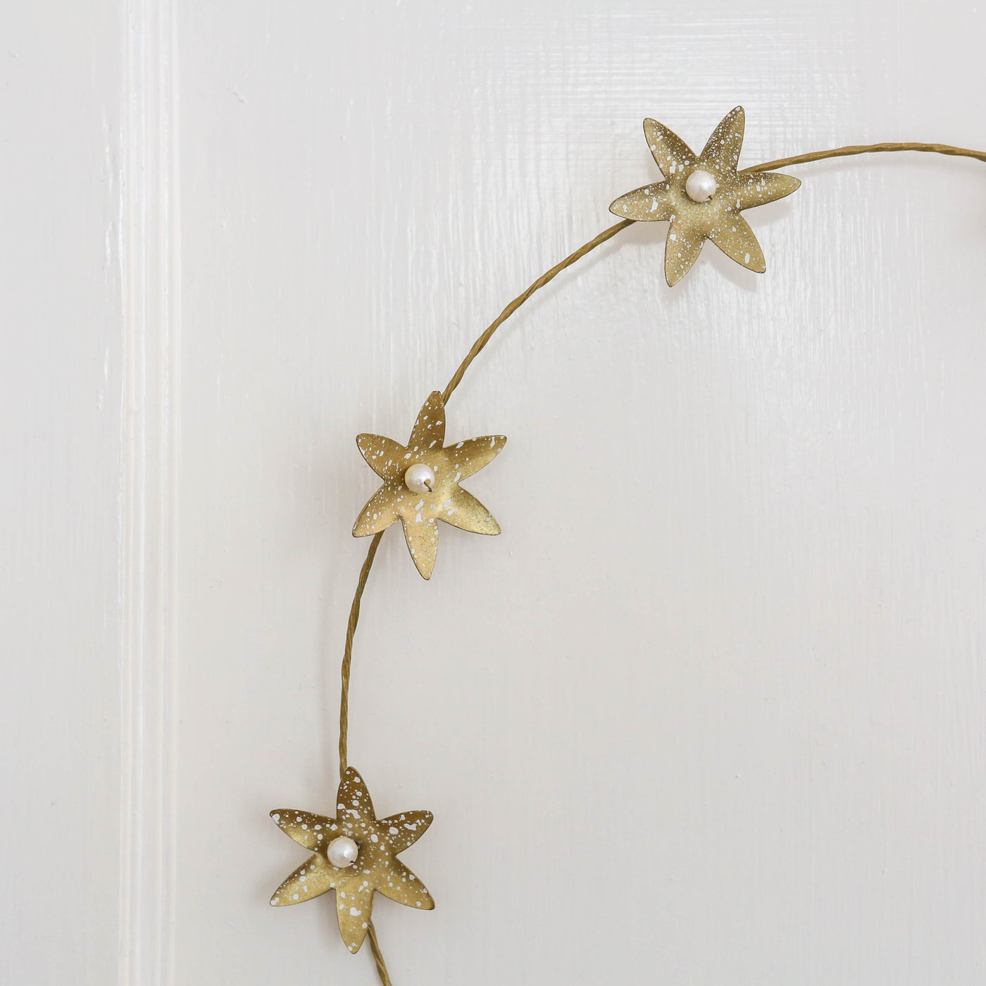 30cm Antique Gold Star Flower Wreath