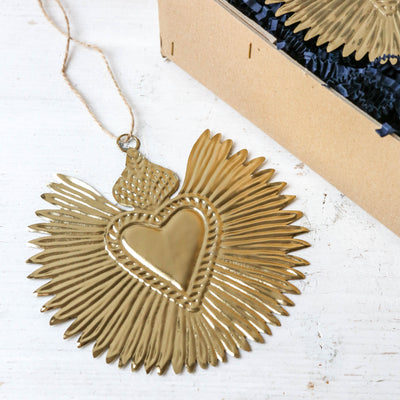Large Sacred Heart Decoration - Antique Gold