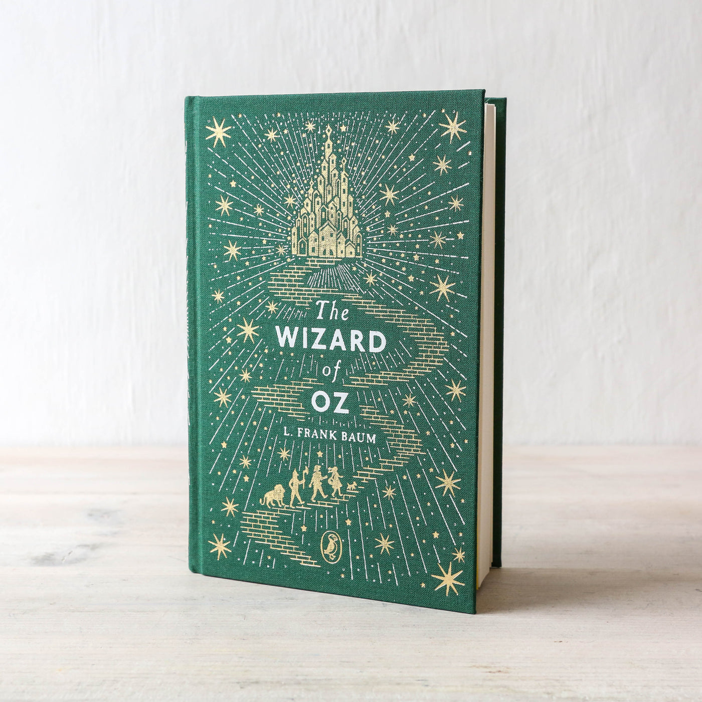 Collect a Rainbow - The Wizard of Oz Clothbound