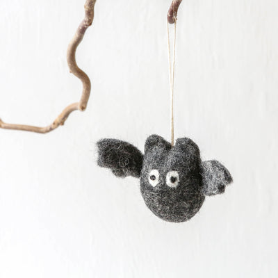 Spooky Bat Felt Hanging Decoration
