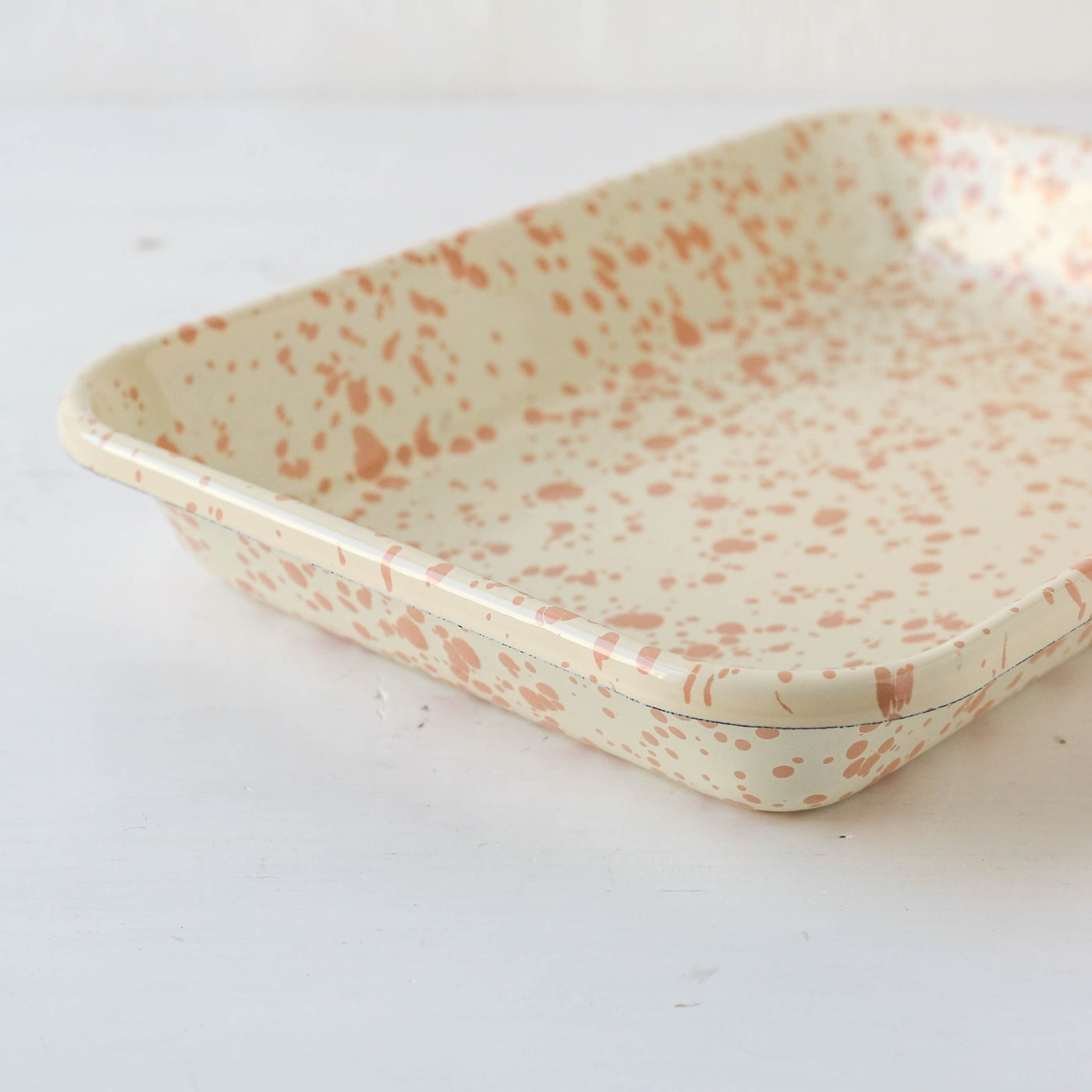 Splatterware Enamel Small Roasting Tray - Peachy Pink