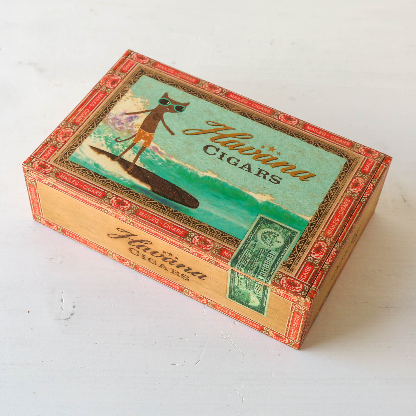 NEW Maileg Mum & Dad Mice in Cigarbox