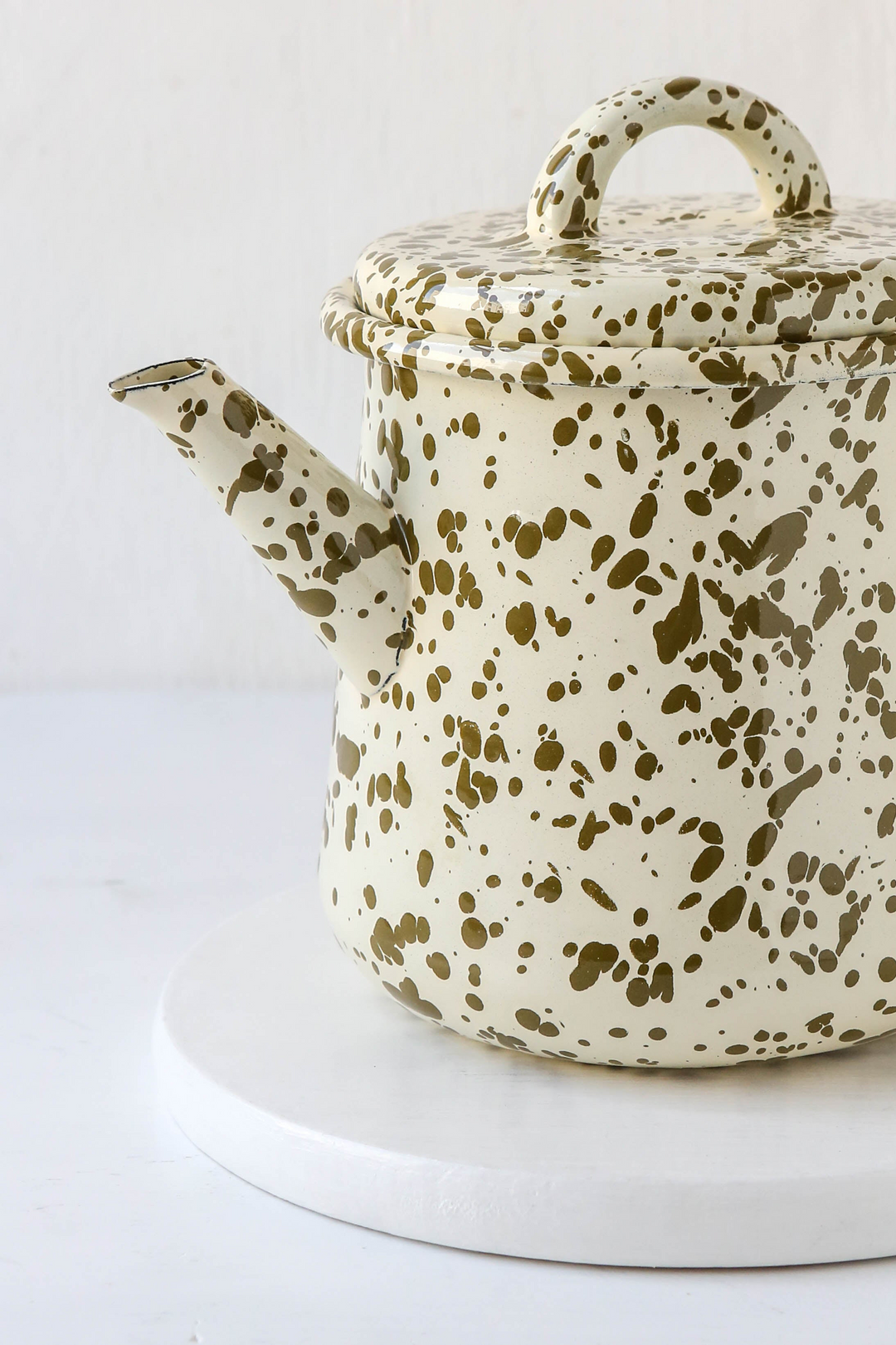 Splatterware Enamel Large Teapot - Olive Green – Berylune