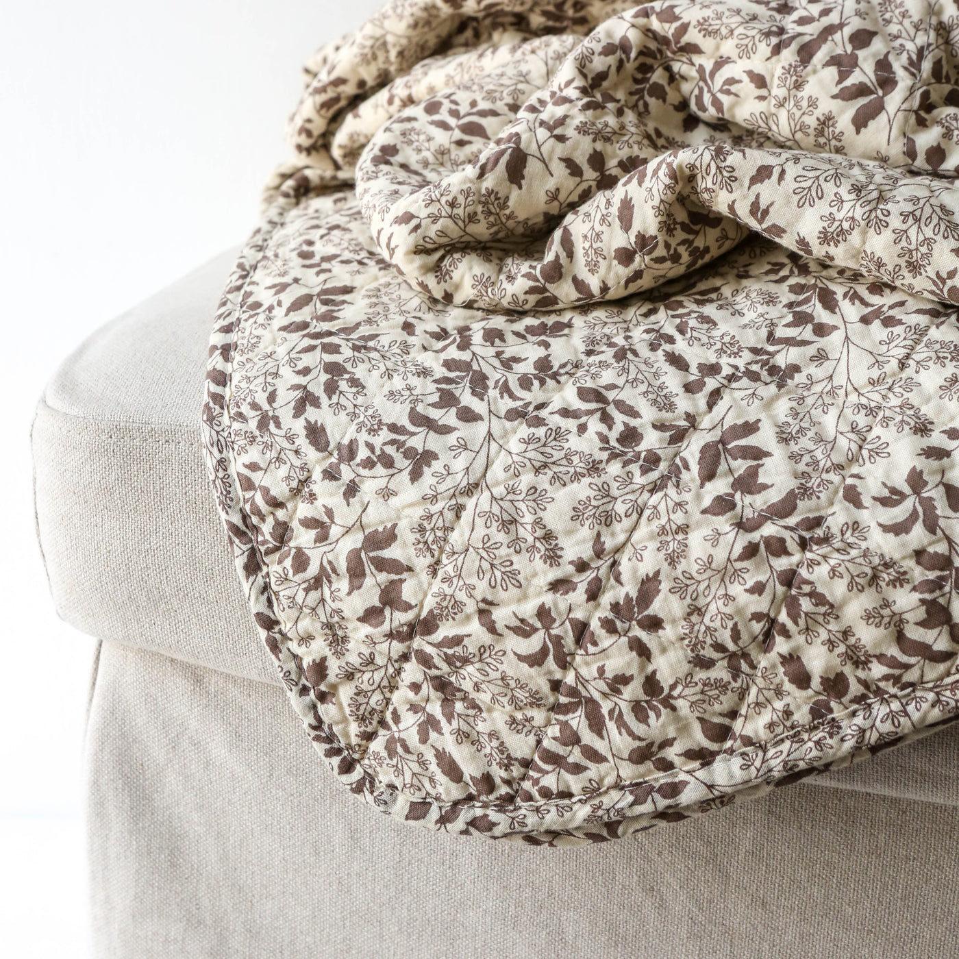 Milky Brown Leaf Frond Cotton Quilt
