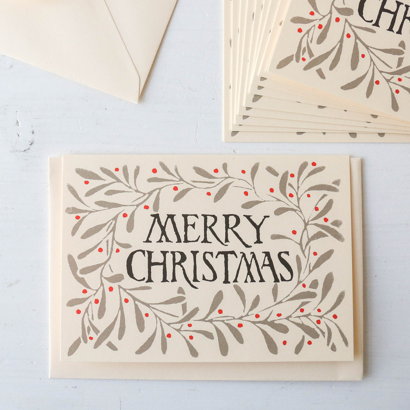 Pack of 10 Merry Christmas Wreath Cards - Grey