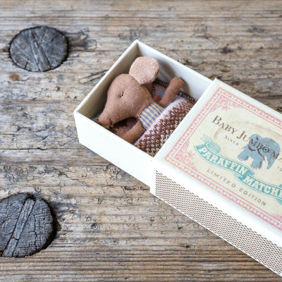 Sleepy / Wakey Baby Mouse Toy in Matchbox - Rose