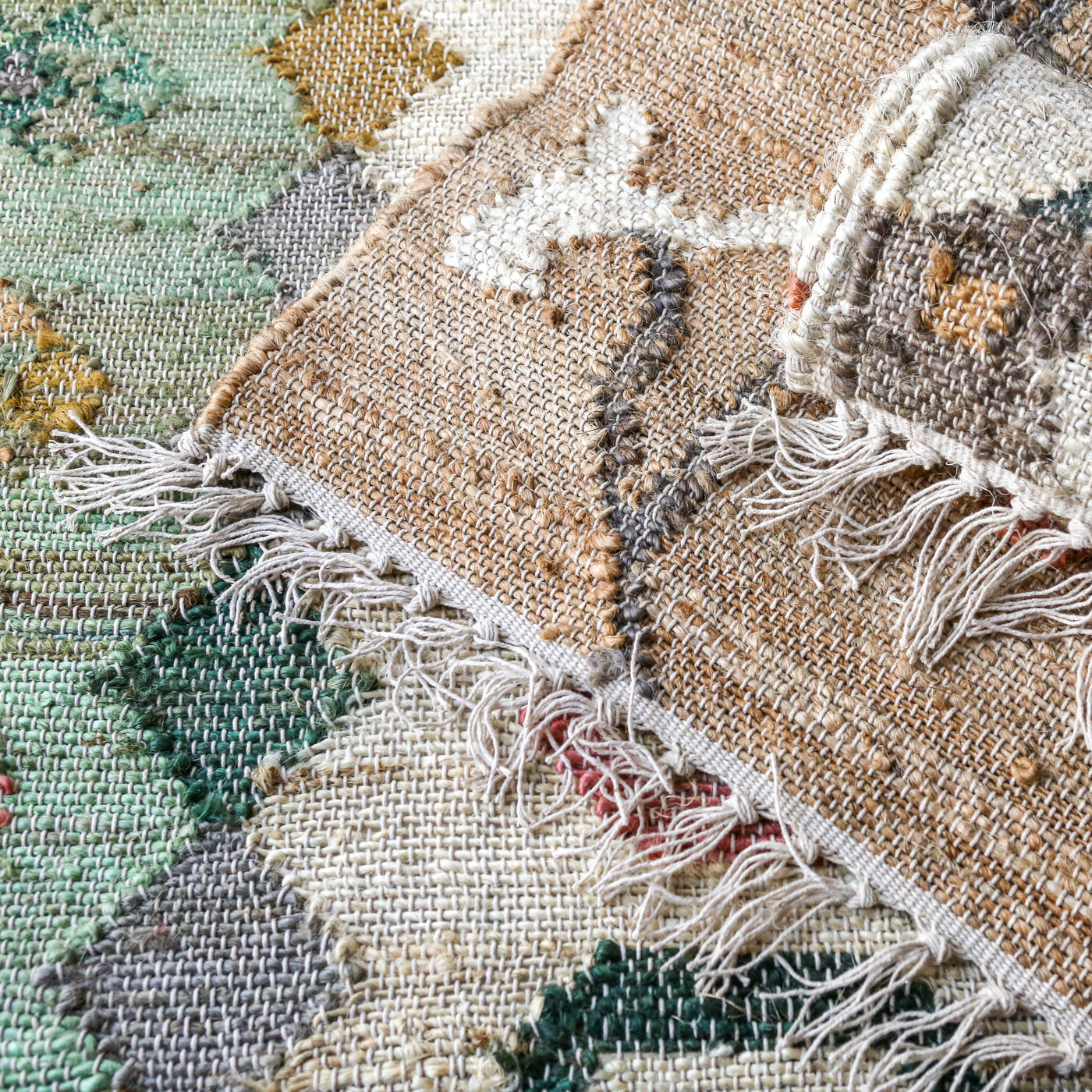 Cream with Red Flowers Kelim Woven Rug - 120 x 180cm