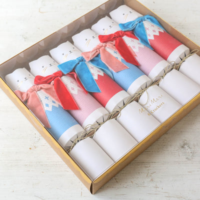 Cats with Velvet Bows Christmas Crackers