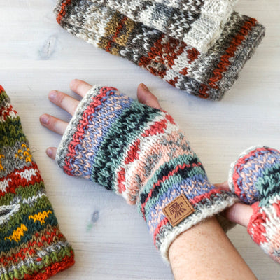 Hand Warmers - Fairisle Oatmeal