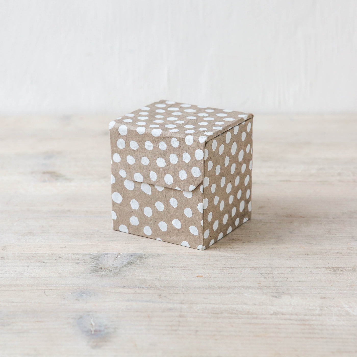 Dotted Paper Box - Beige & White