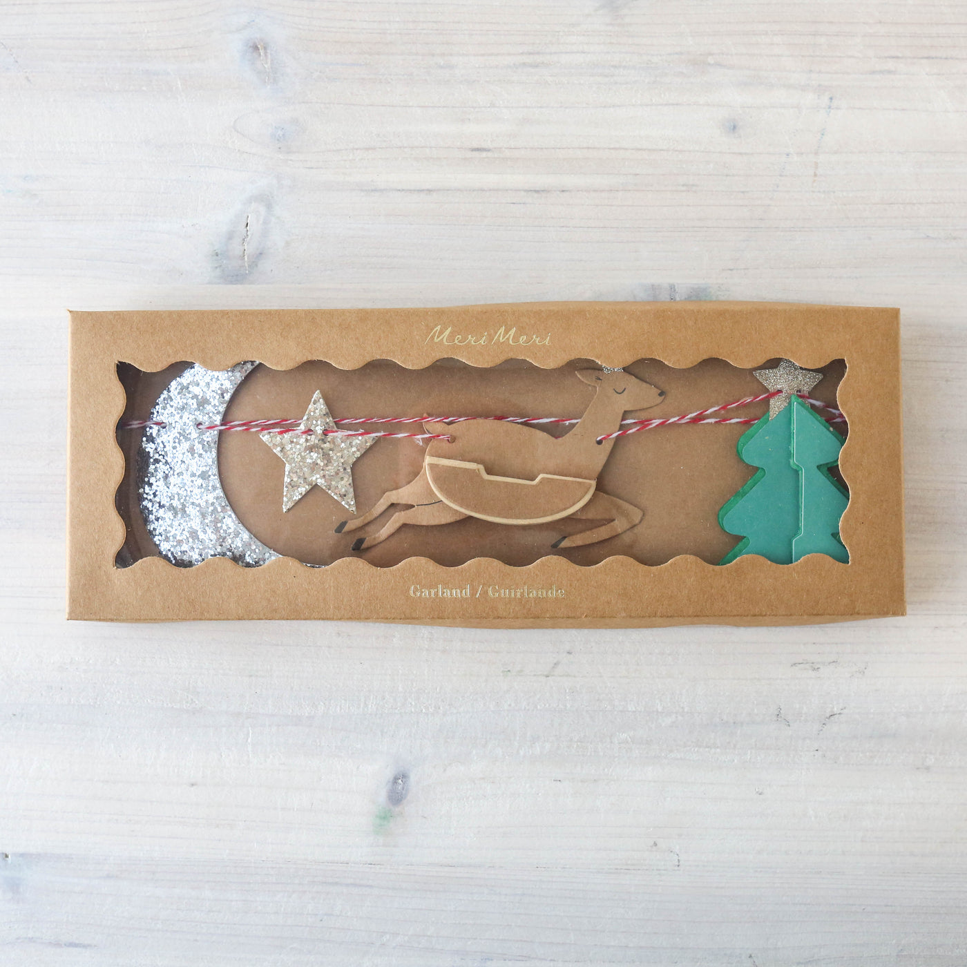 Festive Icon Honeycomb Garland