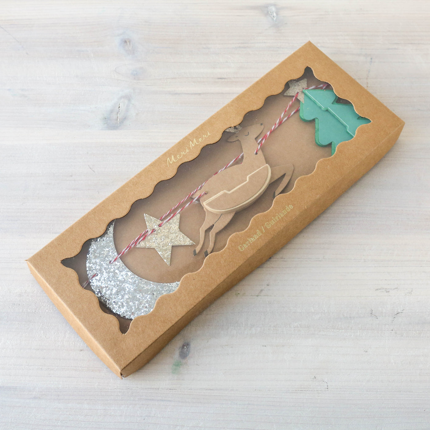 Festive Icon Honeycomb Garland