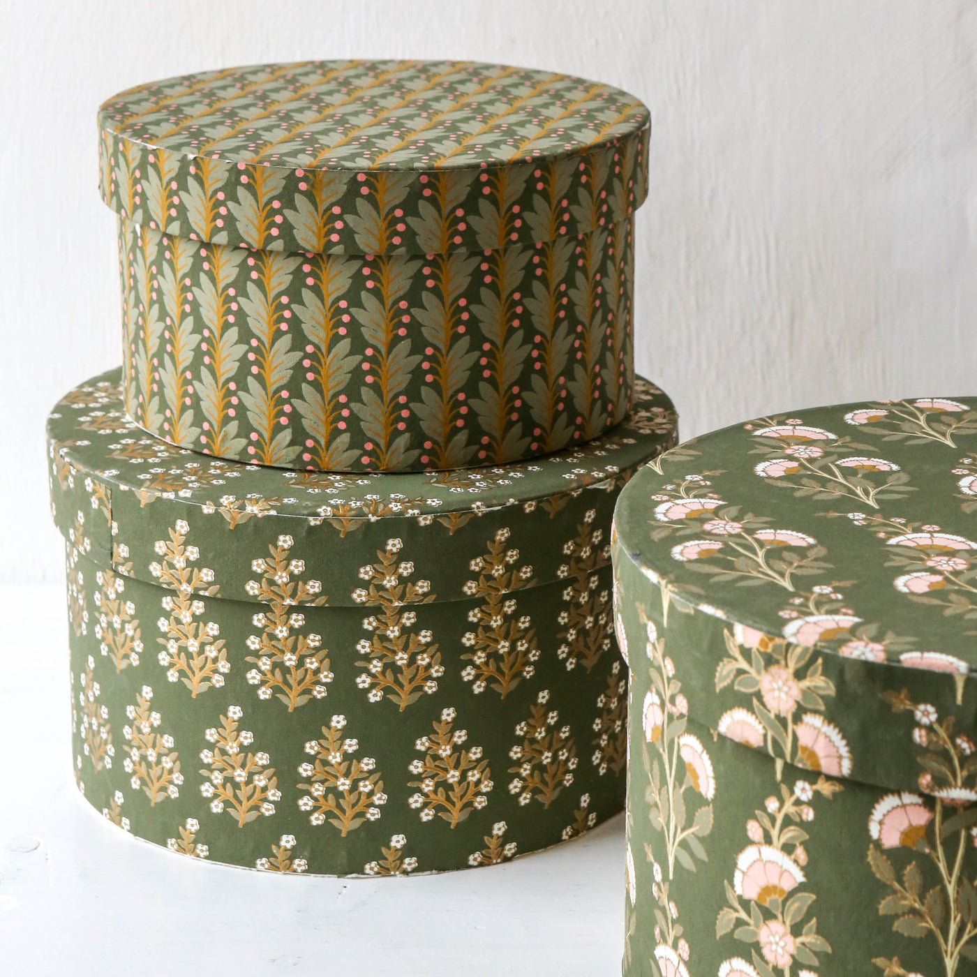 Round Covered Storage Box in Calla Olive - Small