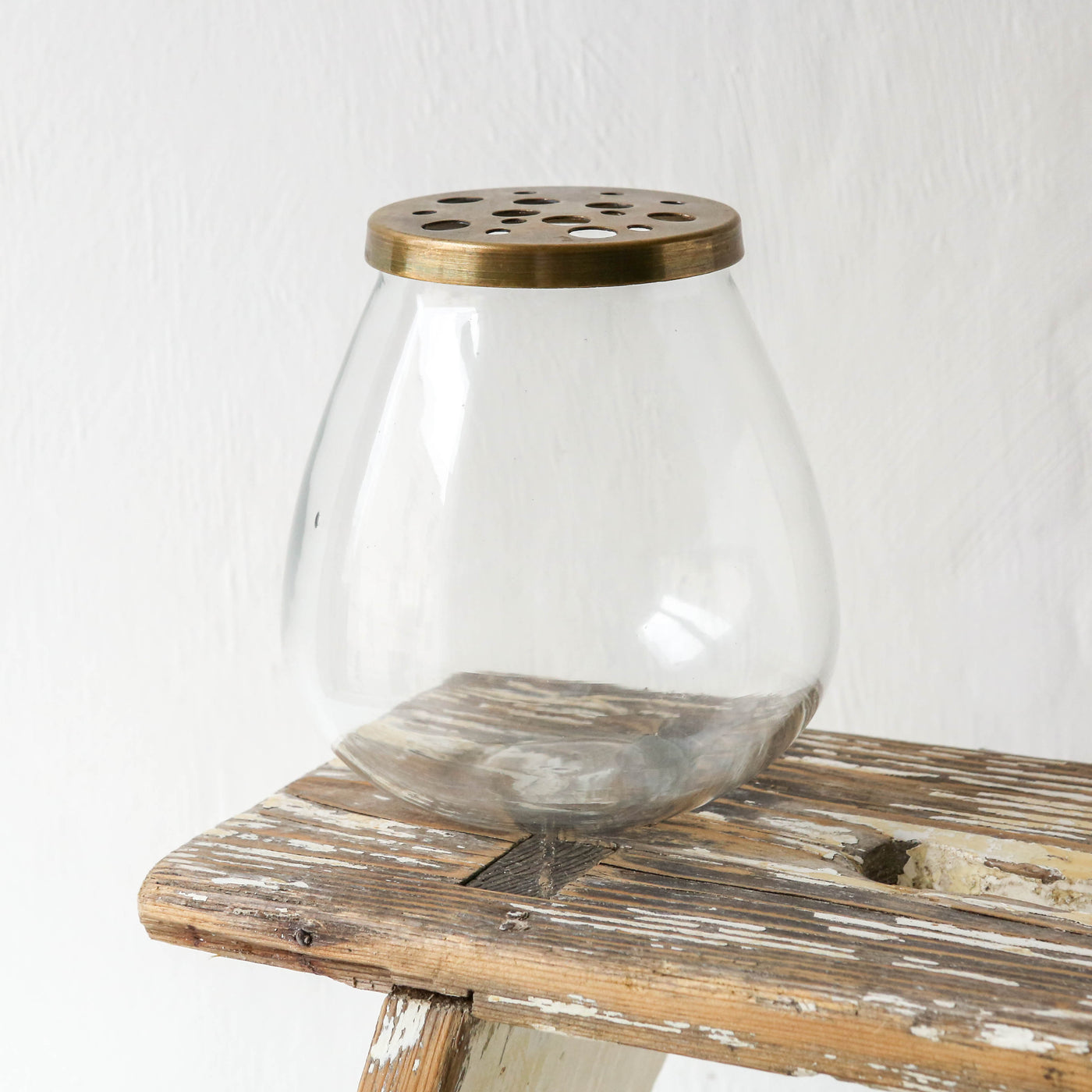 Glass Lidded Stem Vase - Rounded
