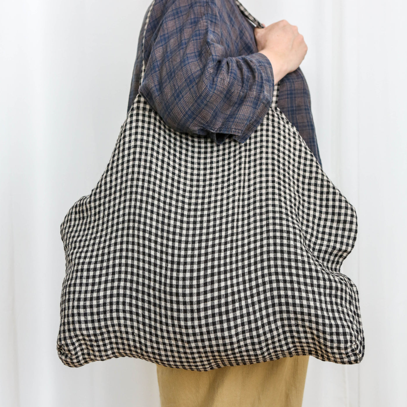 Washed Linen Sloppy Shoulder Bag - Carbon Check