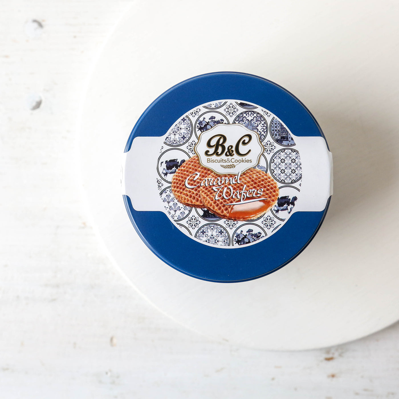 Caramel Wafers in a Delft Design Gift Tin
