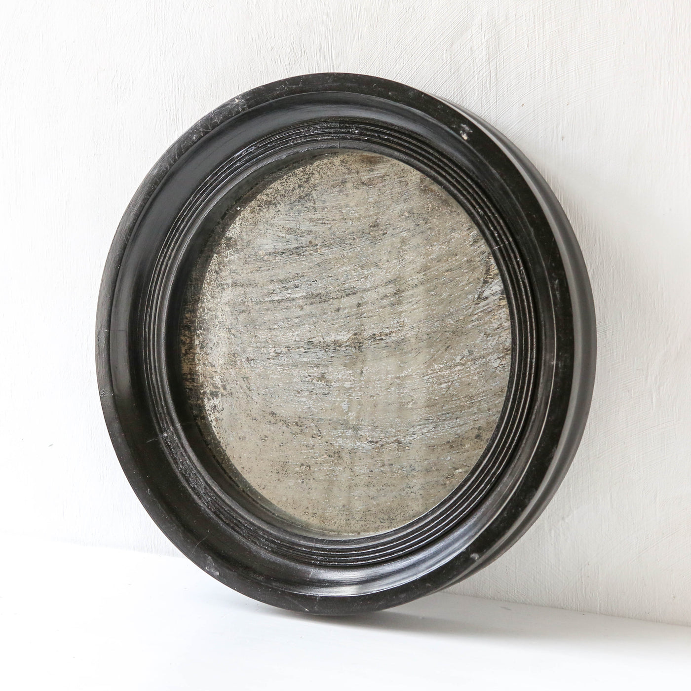 Distressed Rustic Round Mirror