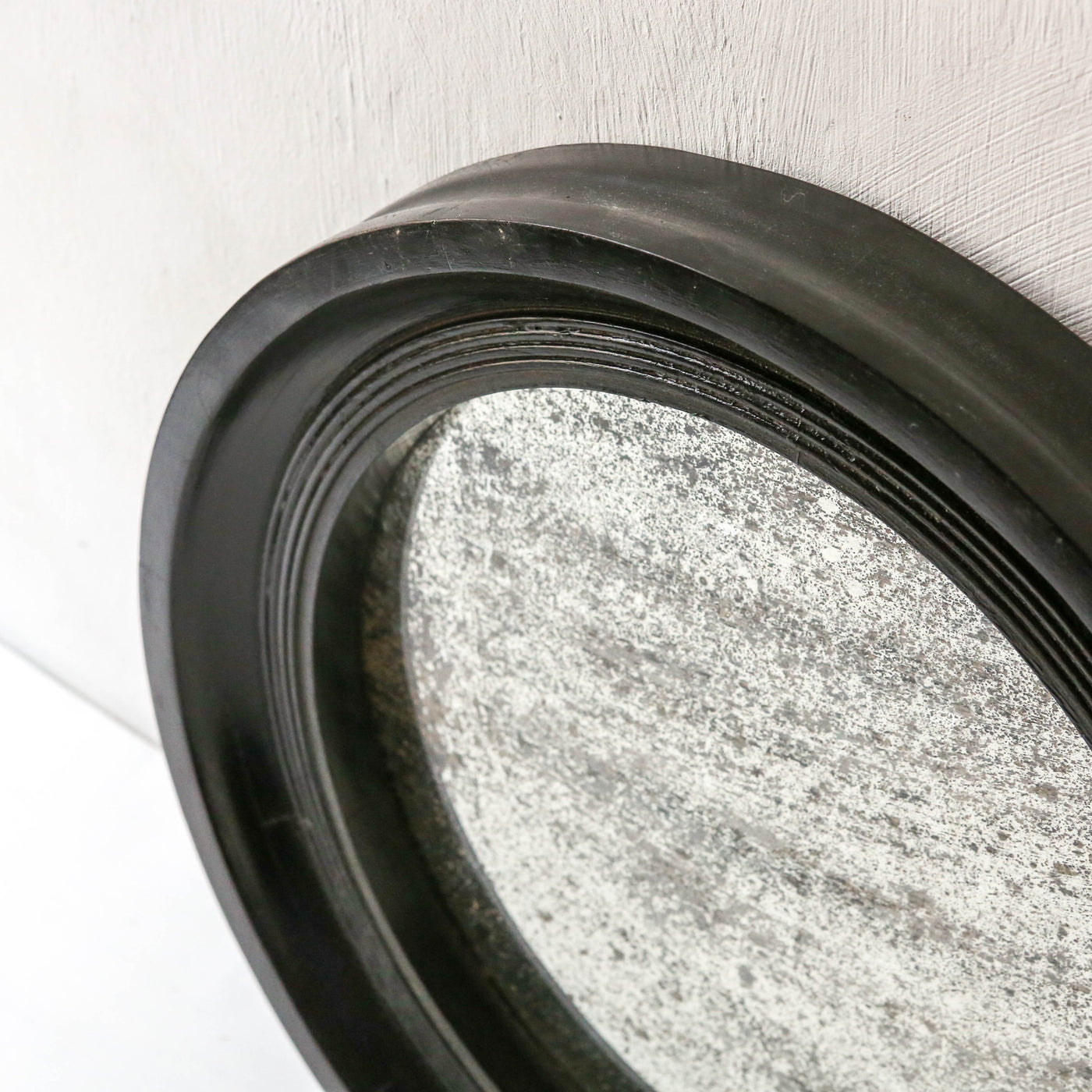 Distressed Rustic Round Mirror