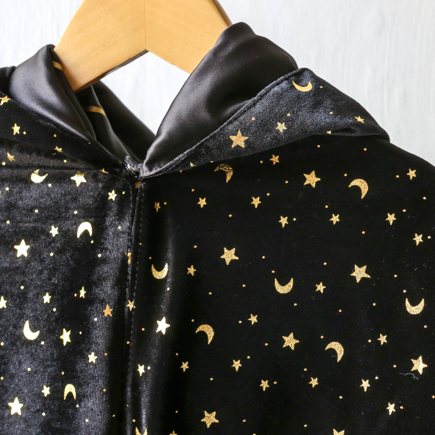 Mimi and Lula - Bat Cape