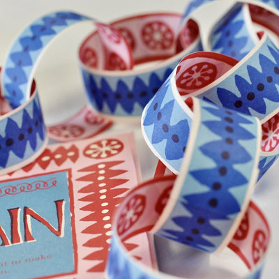 Cambridge Imprint Blue and Red Paperchain Kit
