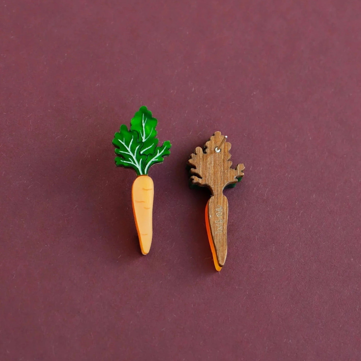 Carrot Studs